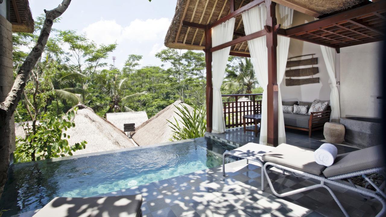 Tejaprana & Resort 5*